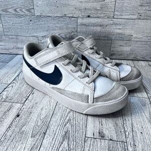 Nike Kids White and Gray Sneakers